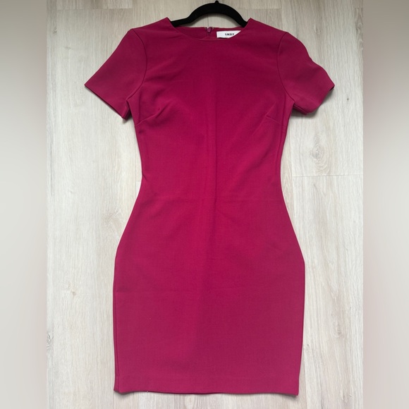 Likely Manhattan Short Sleeve Sheath Pencil Dress Magenta Pink SIZE 2 EUC - Picture 1 of 4